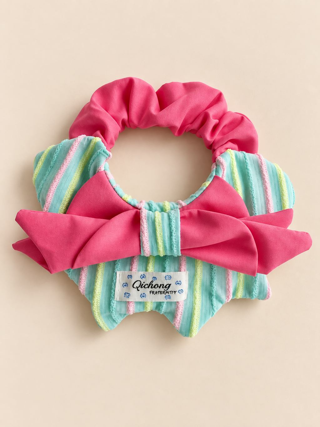 Berry Candy Bow Pet Bib 🎀🍬