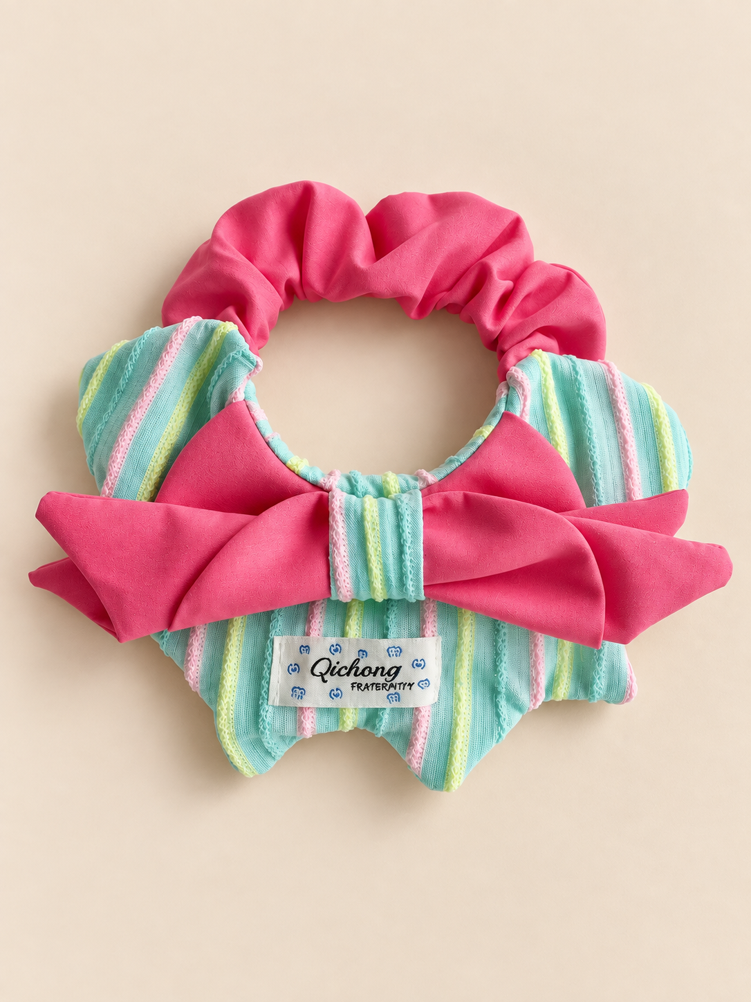 Berry Candy Bow Pet Bib 🎀🍬